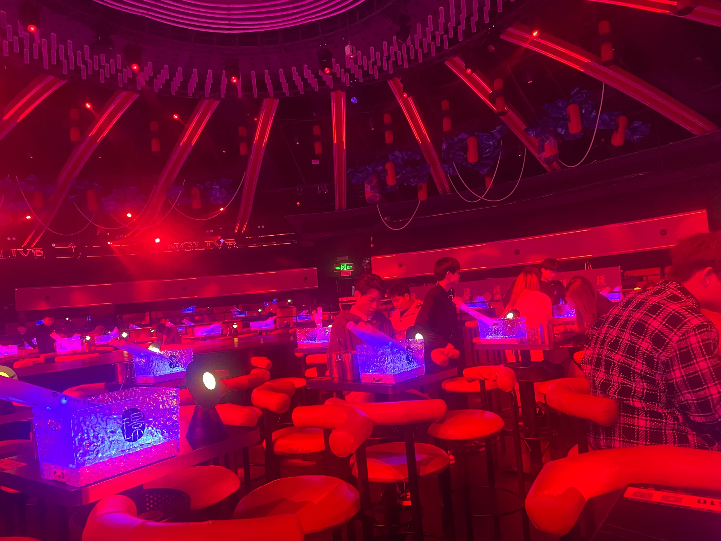 温州商务ktv探索商务ktv新玩法-瓯海区ktv预订